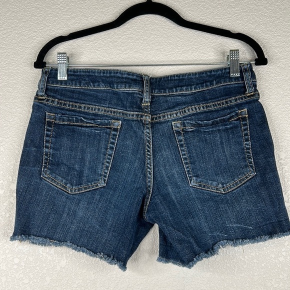 Mossimo Dark Wash Denim Raw Hem Jean Shorts Size 11 - Picture 3 of 4